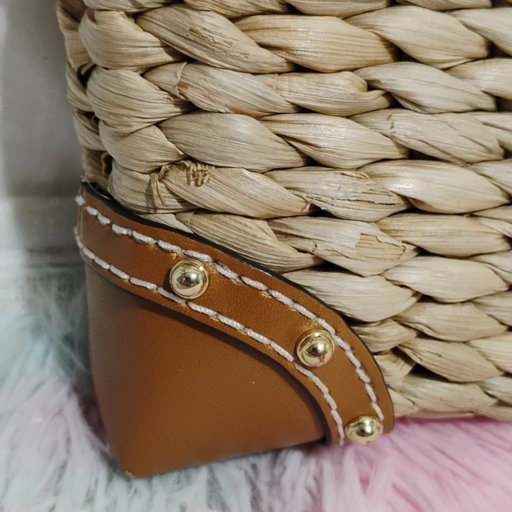 NWOT Michael Kors Malibu Straw Watermelon XL Zip Clutch - Picture 5 of 12